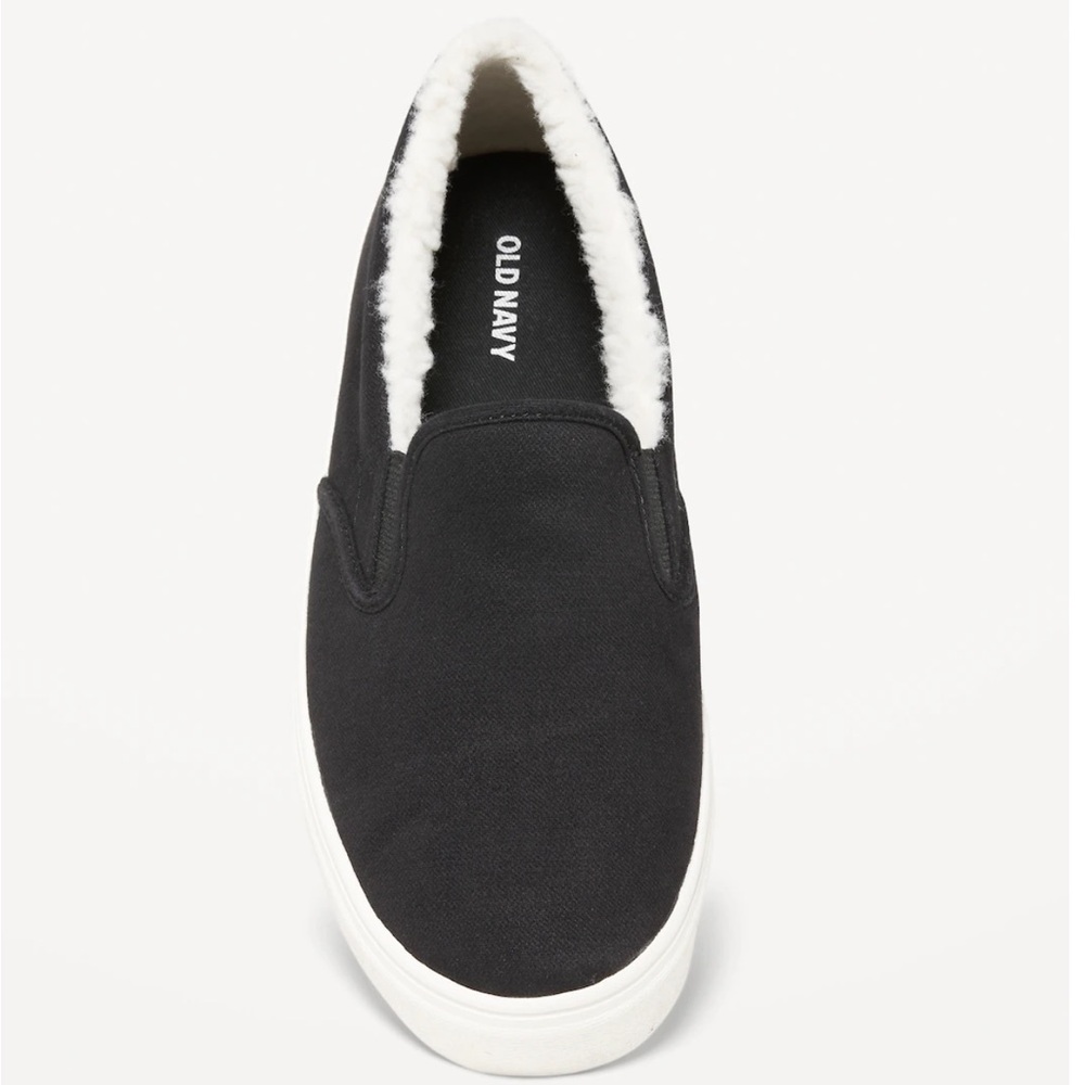 NWT Old Navy Sherpa Lined Canvas Slip-On Sneakers Size 8